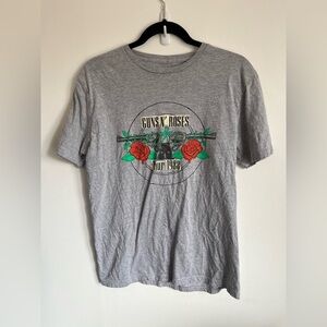Guns N Roses Logo Print Grunge Band Graphic Cotton Tee T-Shirt Gray Medium